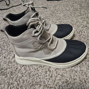 SOREL Out N About IV Classic Waterproof Women's 10 Like New Duck Boot